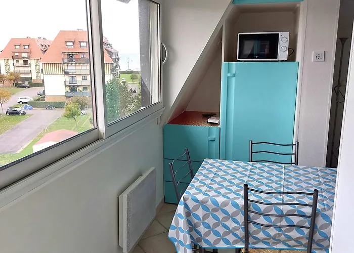 Apartment 2 Pieces Renove Pres De La Avec Parking - Fr-1-712-77